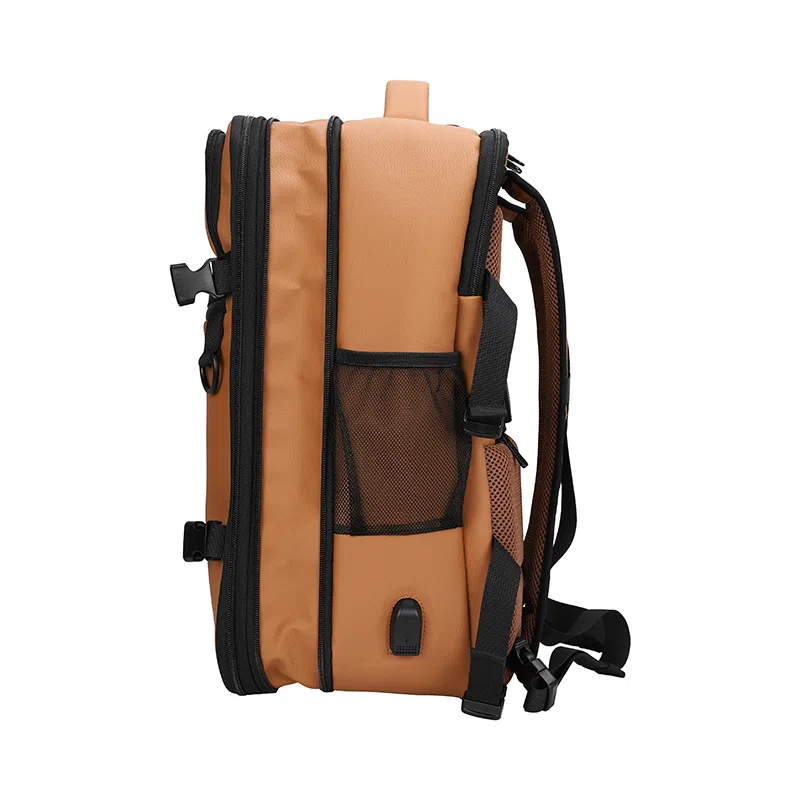 Mochila Teros Travel Backpack Teros TE-9038BW, para Notebooks de Hasta 15.6", Color Brown