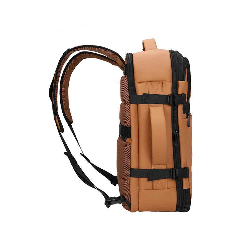 Mochila Teros Travel Backpack Teros TE-9038BW, para Notebooks de Hasta 15.6", Color Brown