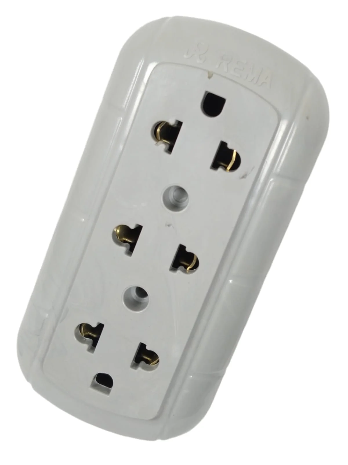 Tomacorriente Triple Universal Blanco c/Línea a Tierra