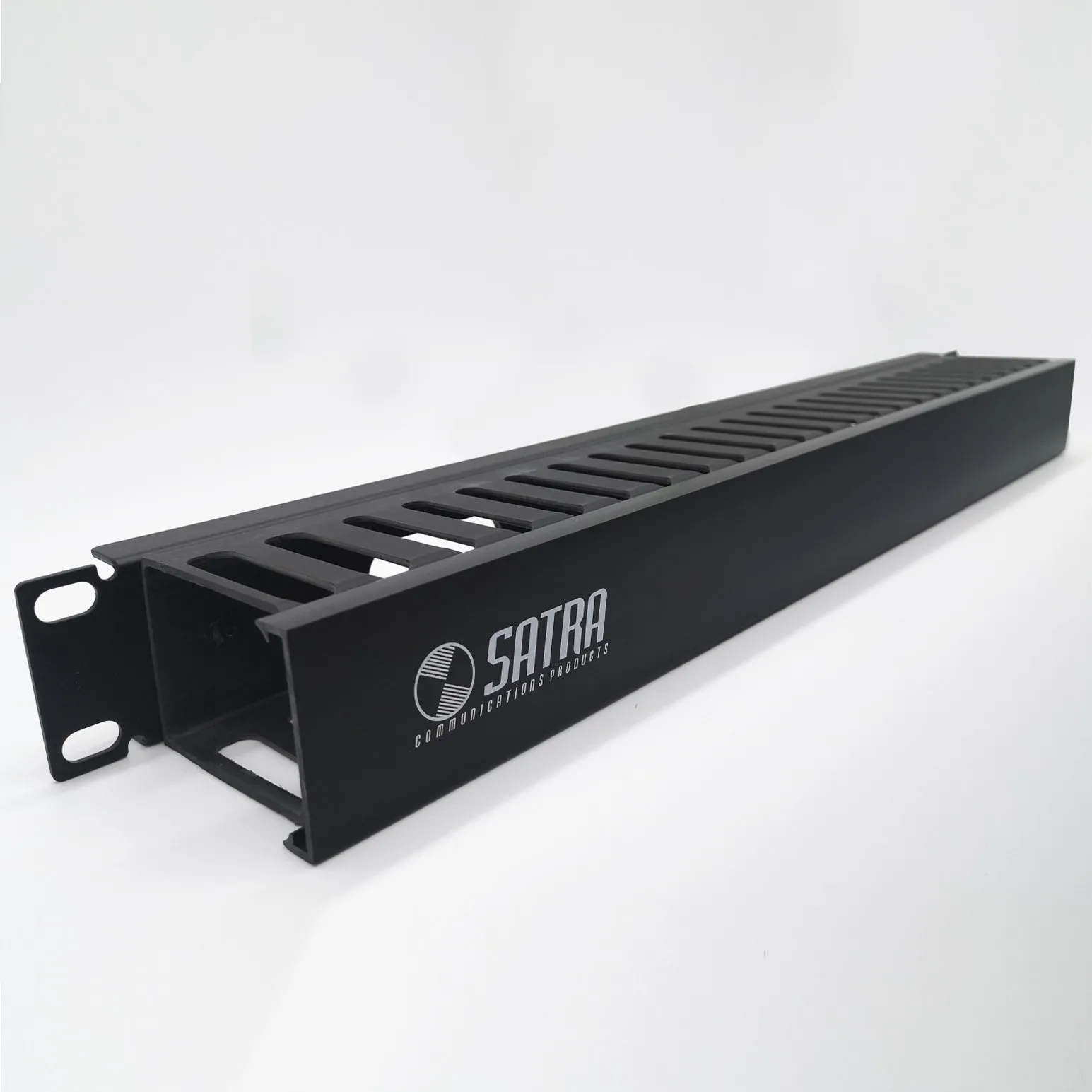 Organizador Horizontal con Tapa 1RU Satra