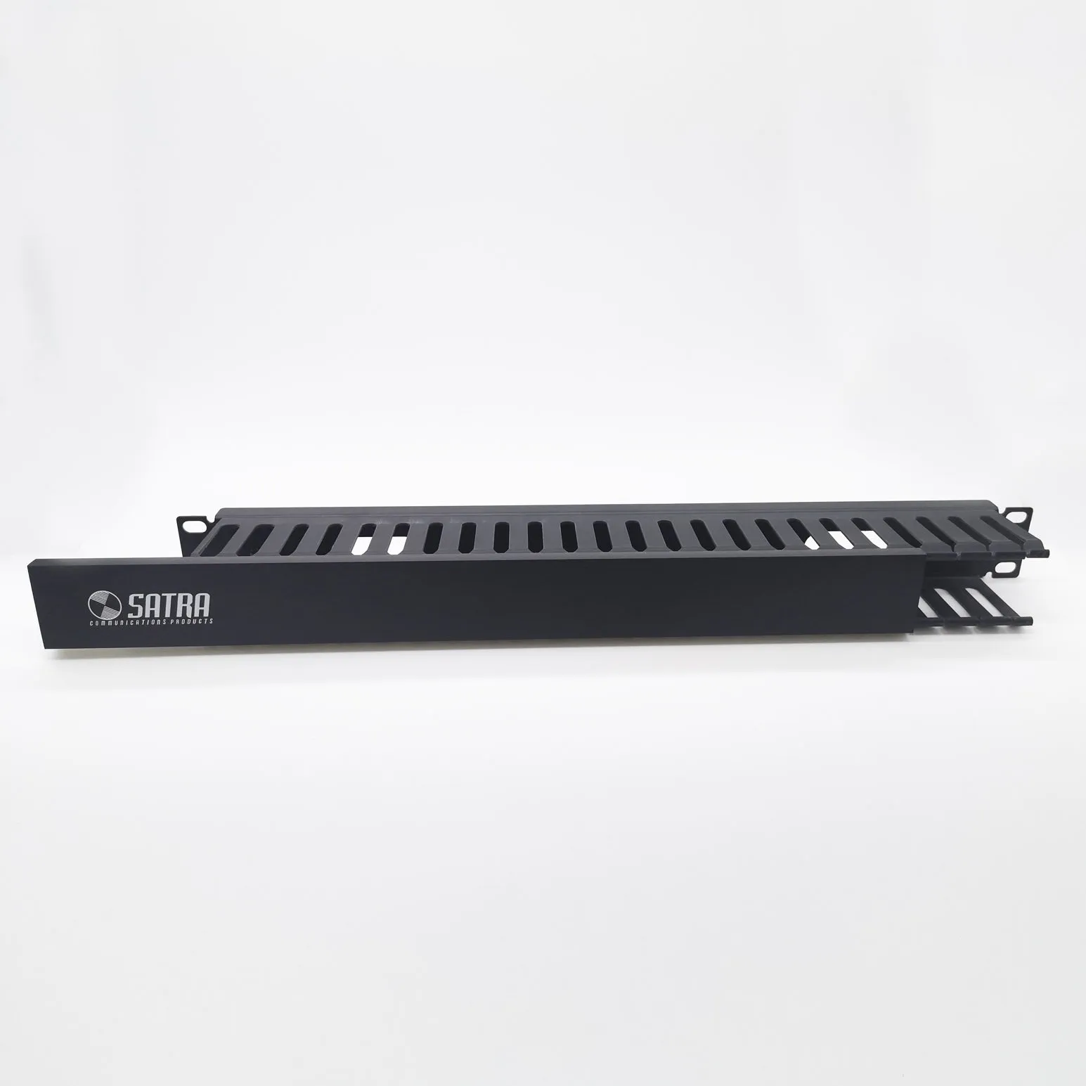 Organizador Horizontal con Tapa 1RU Satra
