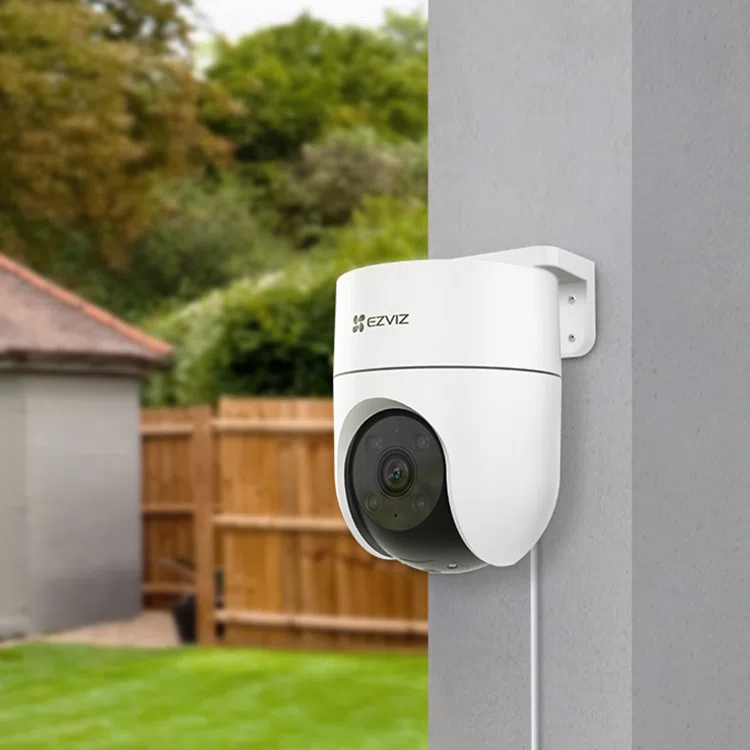 Cámara IP PoE 3MP 2K Ezviz CS-H8C-1K3EKF PT Motorizada , Lente 4 mm, Exterior IP65